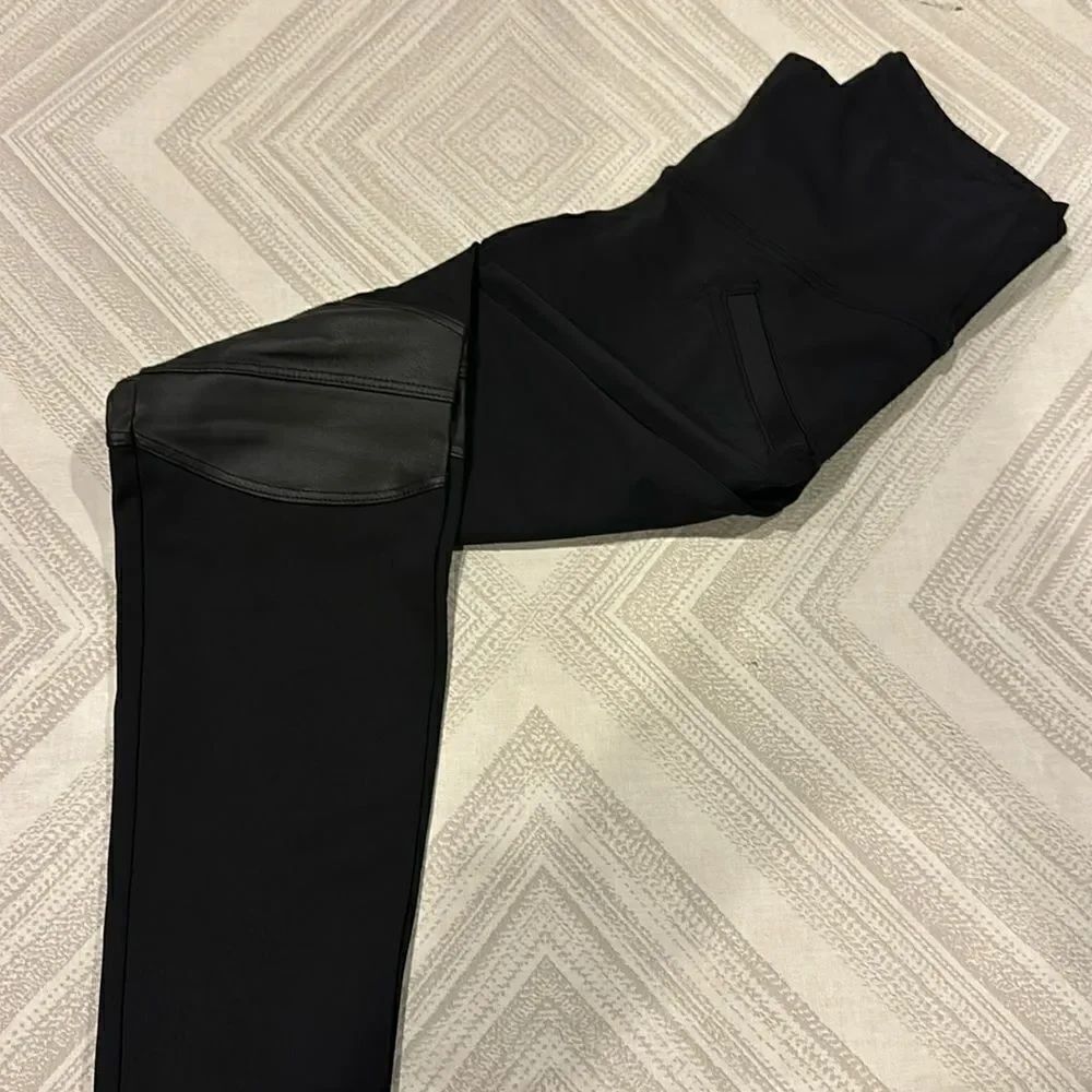 Strut This Women’s Black Leggings with Faux Leather Knees & Pockets